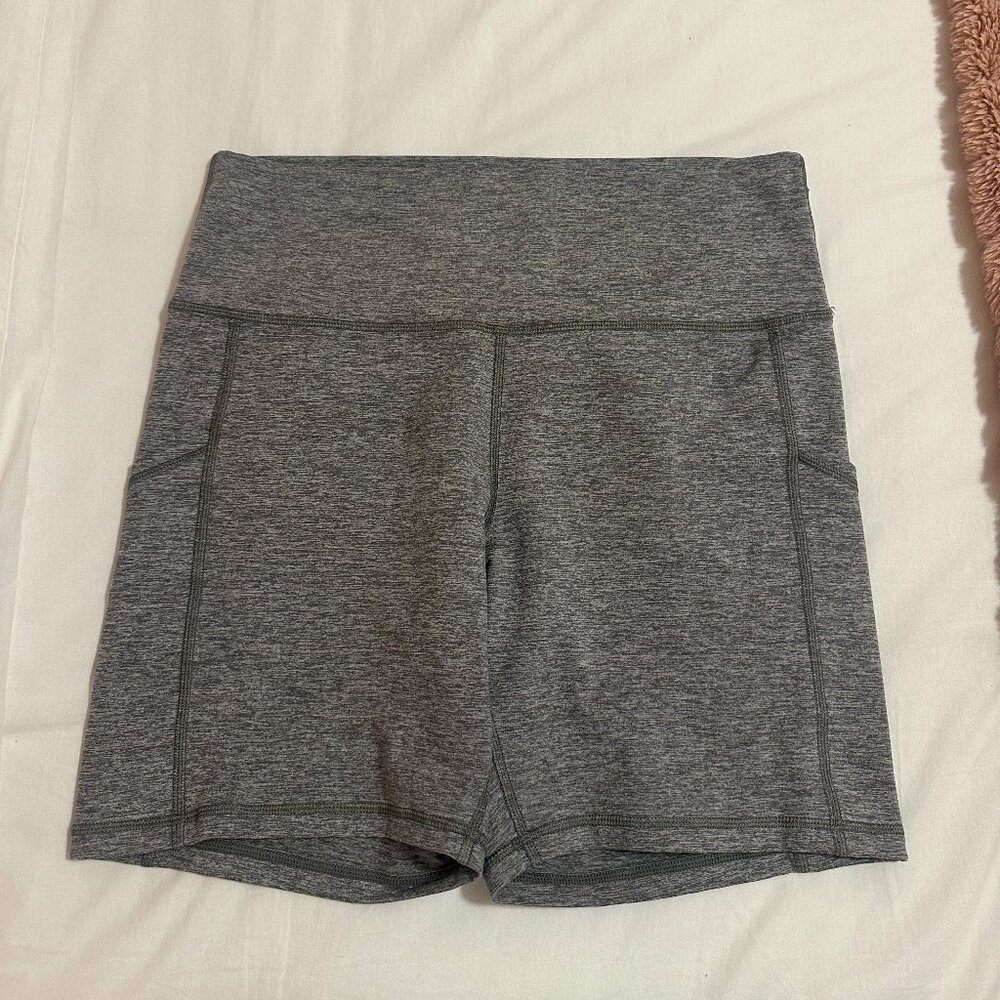 Offline by Aerie The Hugger 7" Bike Shorts Grey XL